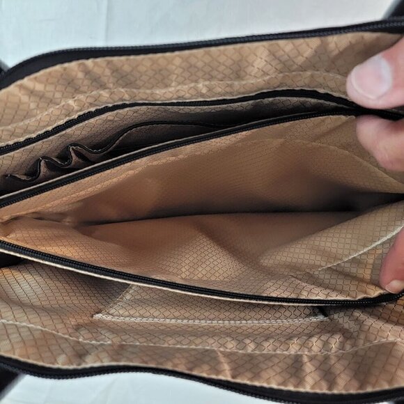 McKlein Verona Leather Laptop Briefcase - Picture 9 of 14